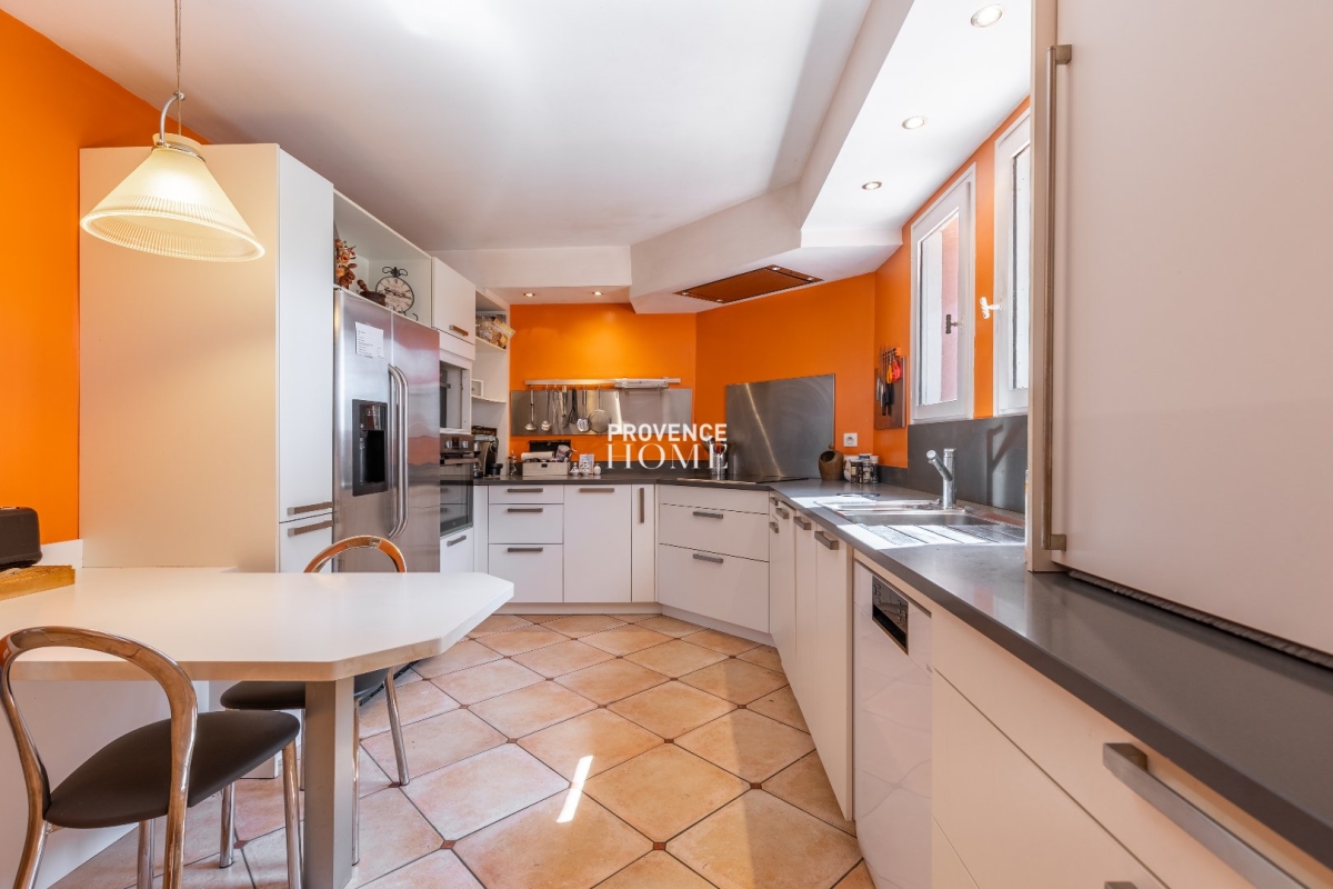 Maison de luxe à vendre à Taillades, 699 000 €, Photo 6