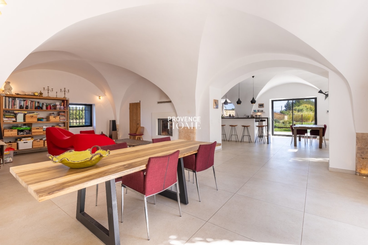 Maison de luxe à vendre à Robion, 1 278 000 €, Photo 6