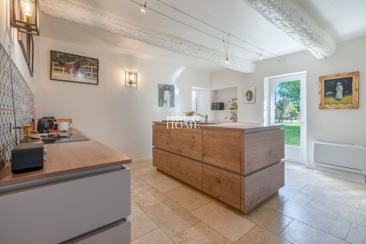 Maison de luxe à vendre à Lagnes, 1 290 000 €, Photo 6