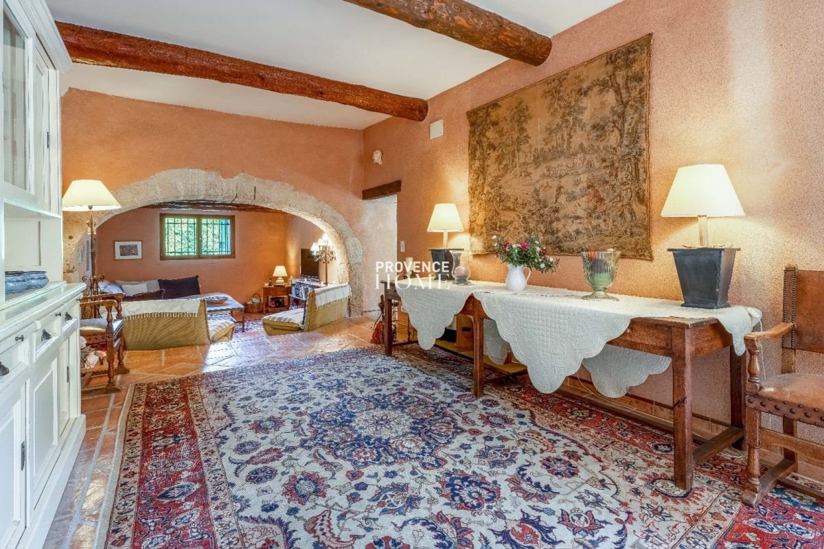 Maison de luxe à vendre à Robion, 680 000 €, Photo 6