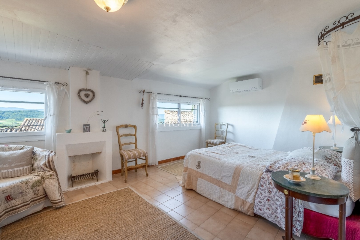Luxury House for sale in Saint Saturnin les Apt, 330 000 €, Photo 7
