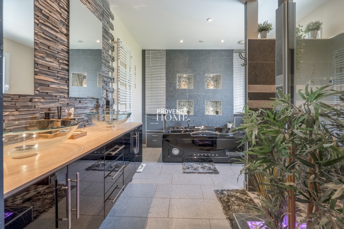 Maison de luxe à vendre à L Isle-sur-La-Sorgue, 950 000 €, Photo 7