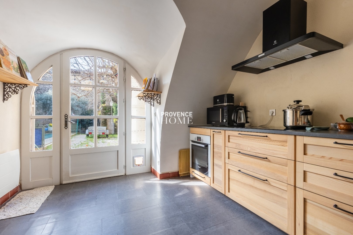 Luxury House for sale in Gordes, 830 000 €, Photo 7