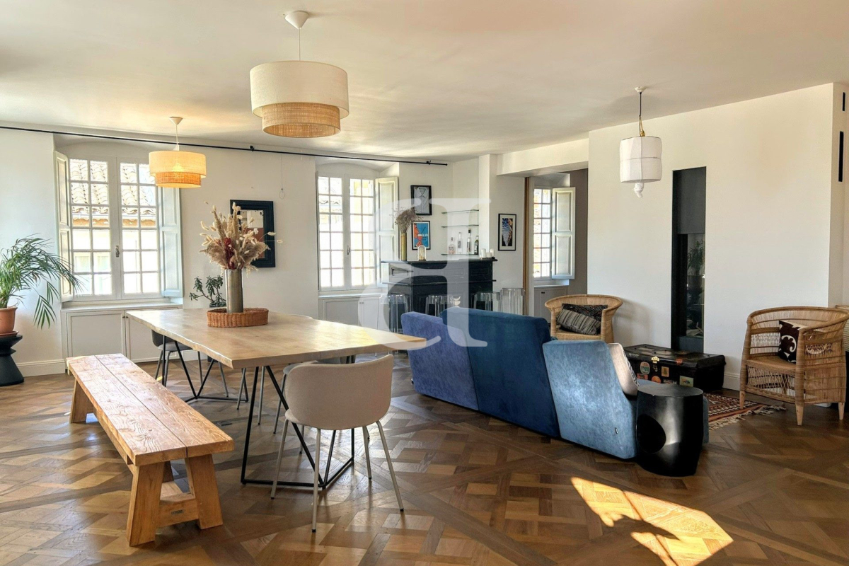 Appartement de luxe à vendre à L Isle-sur-La-Sorgue, 880 000 €, Photo 1