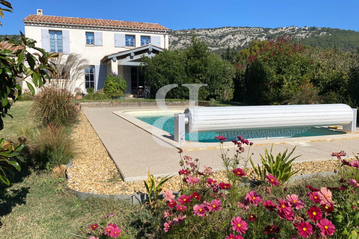 Luxury House for sale in Beaumes-de-Venise, 555 000 €, Photo 1