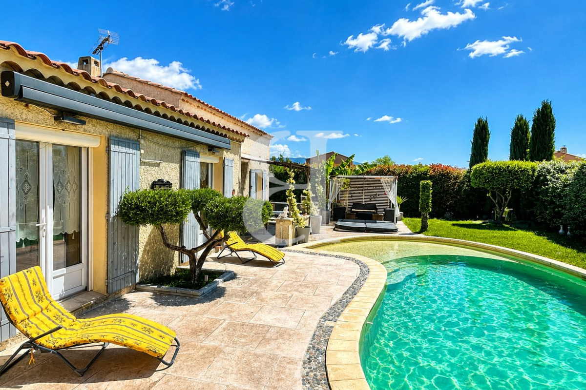 Maison de luxe à vendre à L Isle-sur-La-Sorgue, 599 000 €, Photo 1