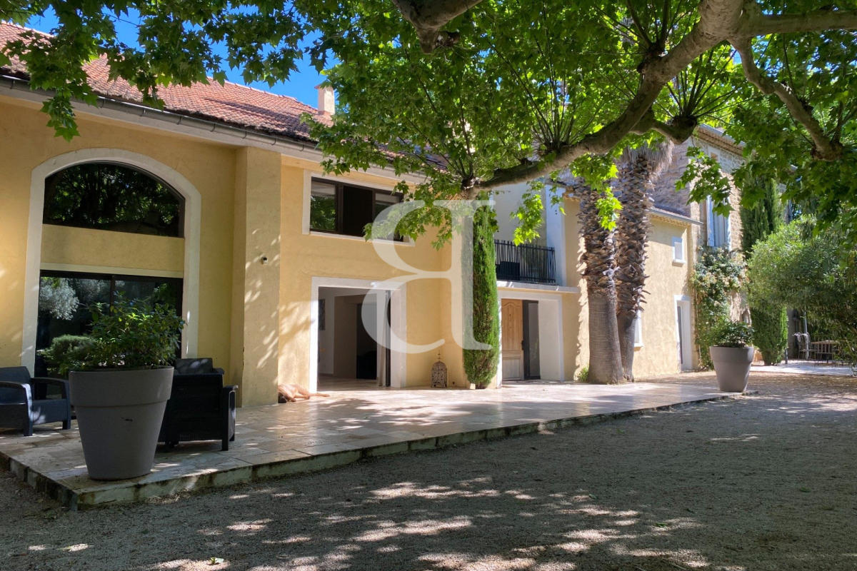 Maison de luxe à vendre à Pernes-les-Fontaines, 1 090 000 €, Photo 1