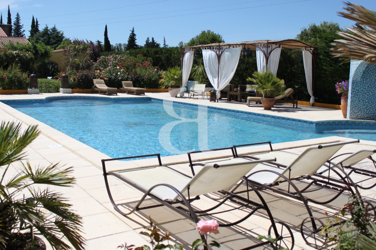 Maison de luxe à vendre à Carpentras, 1 064 000 €, Photo 1