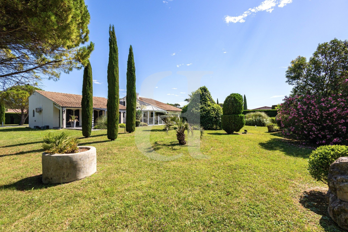 Maison de luxe à vendre à Piolenc, 575 000 €, Photo 1