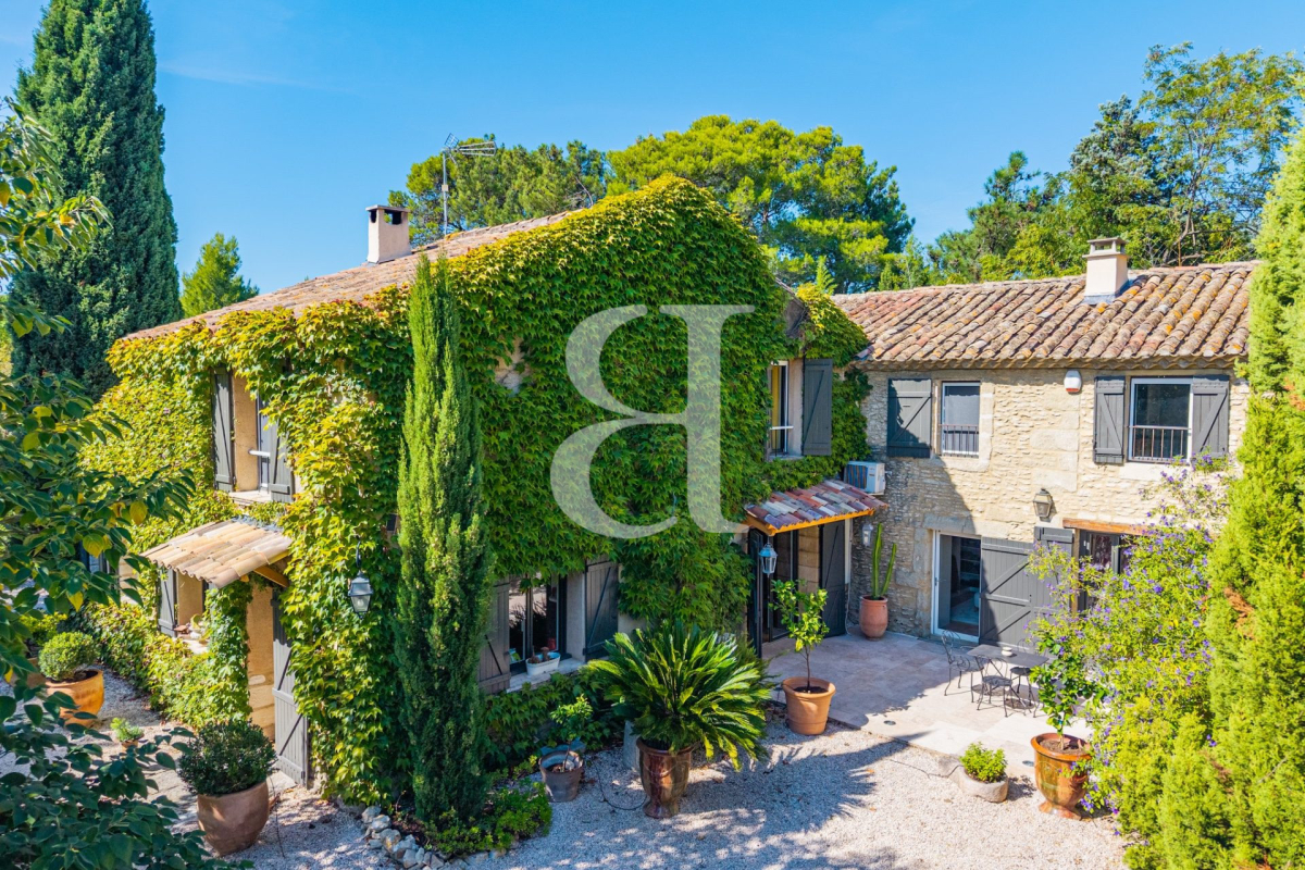 Luxury House for sale in Aramon, 995 000 €, Photo 1