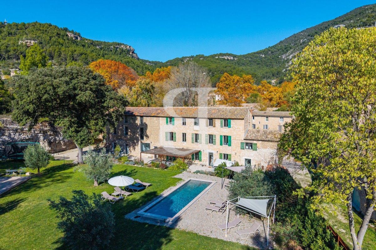 Maison de luxe à vendre à L Isle-sur-La-Sorgue, 1 790 000 €, Photo 1