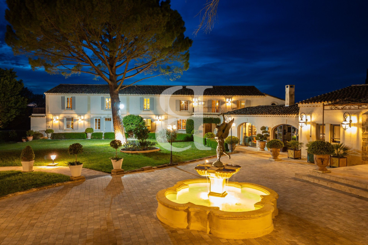 Luxury House for sale in Maussane les Alpilles, 6 900 000 €, Photo 2