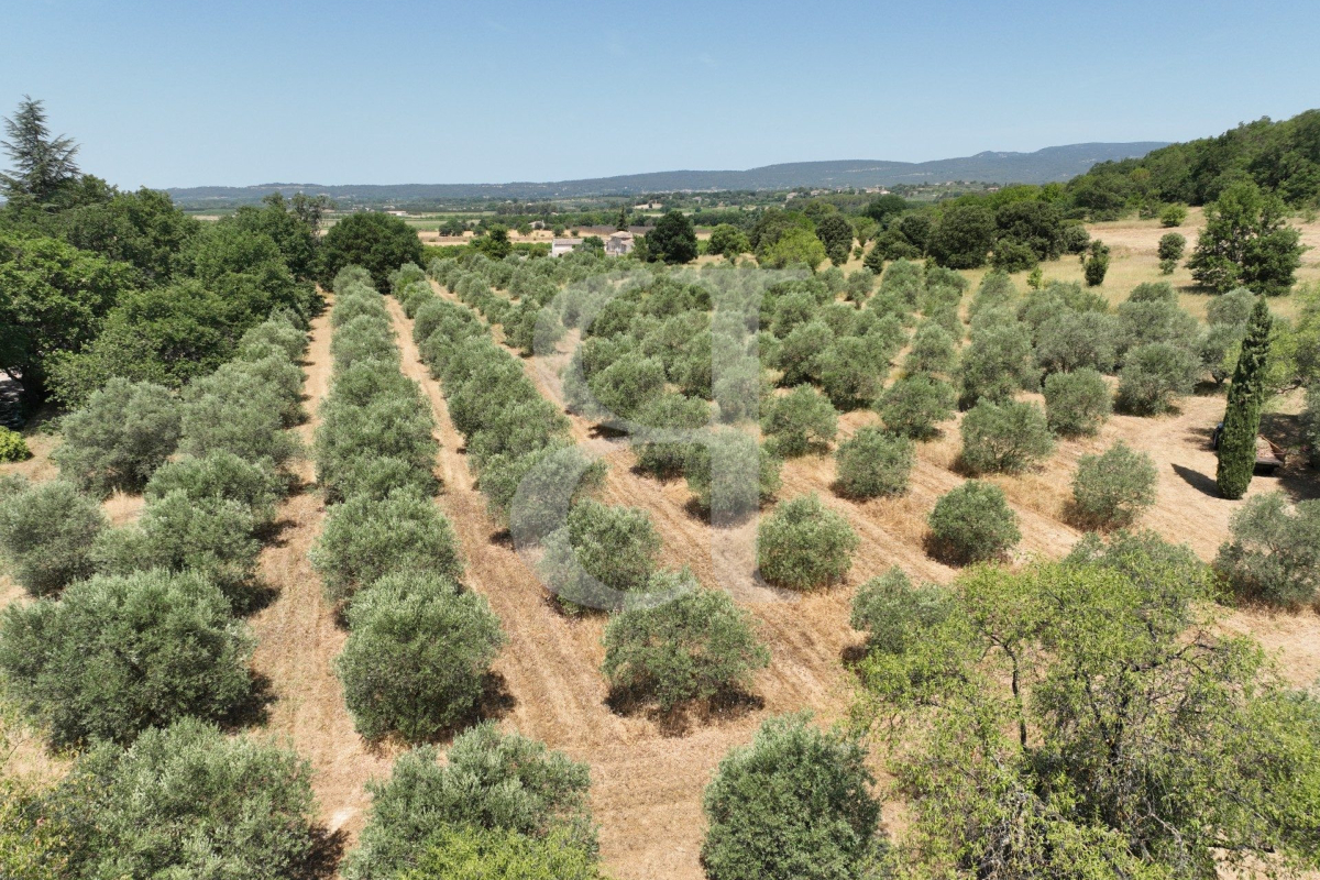 Luxury House for sale in Gordes, 1 180 000 €, Photo 3