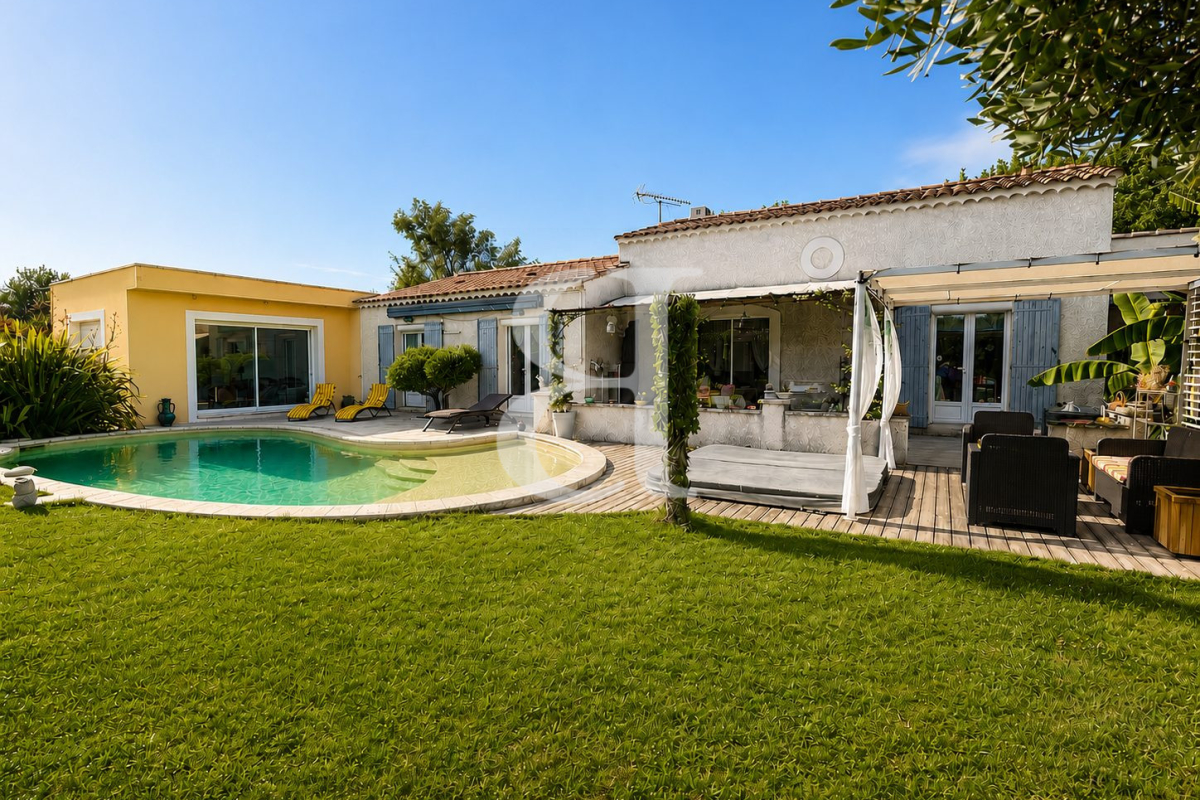 Maison de luxe à vendre à L Isle-sur-La-Sorgue, 599 000 €, Photo 3