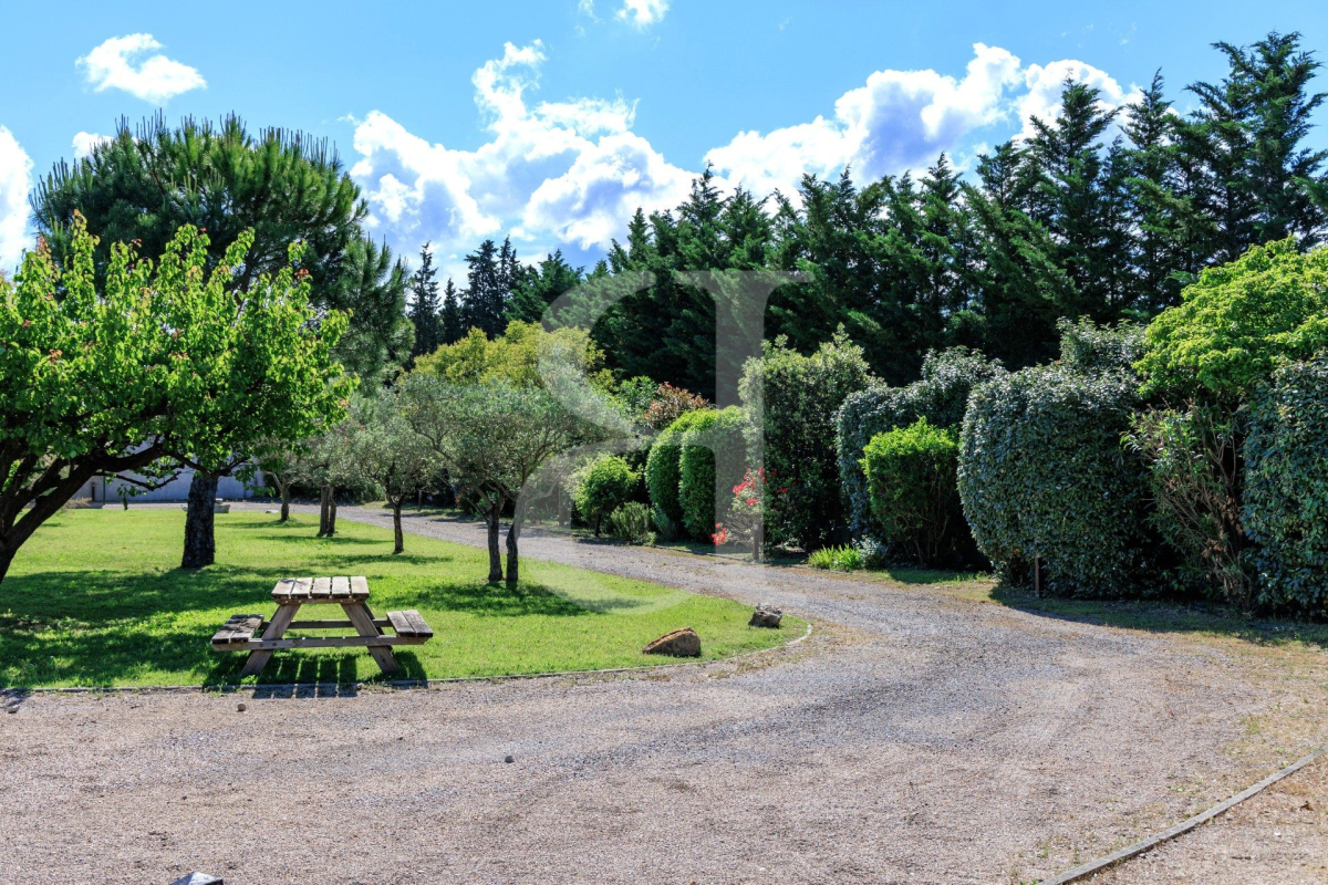 Maison de luxe à vendre à Pernes-les-Fontaines, 999 000 €, Photo 3