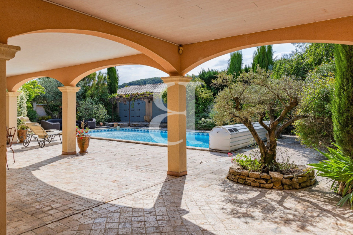 Maison de luxe à vendre à Vaison-la-Romaine, 695 000 €, Photo 3