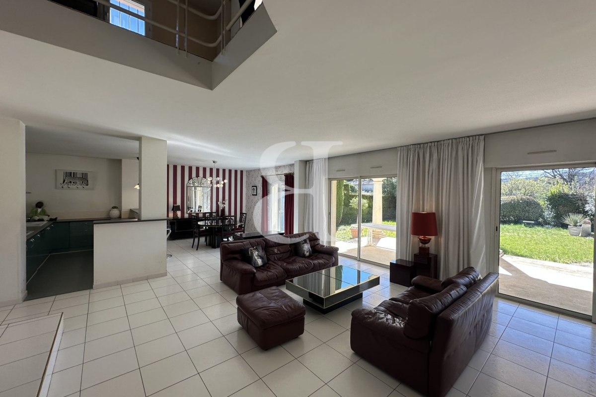 Maison de luxe à vendre à Vaison-la-Romaine, 532 000 €, Photo 3