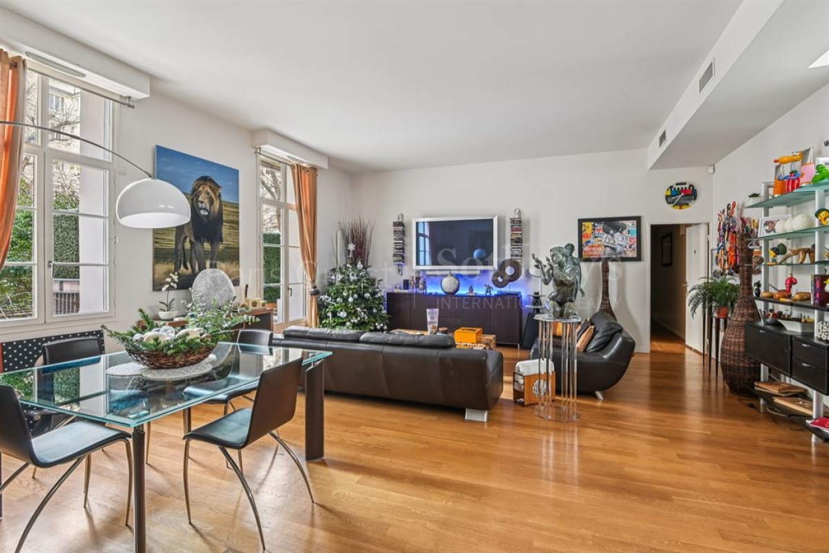Luxury Apartment for sale in Paris 16Ème, 1 560 000 €, Photo 4