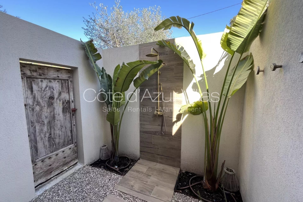 Maison de luxe à louer à Grasse, 6 900 €, Photo 6