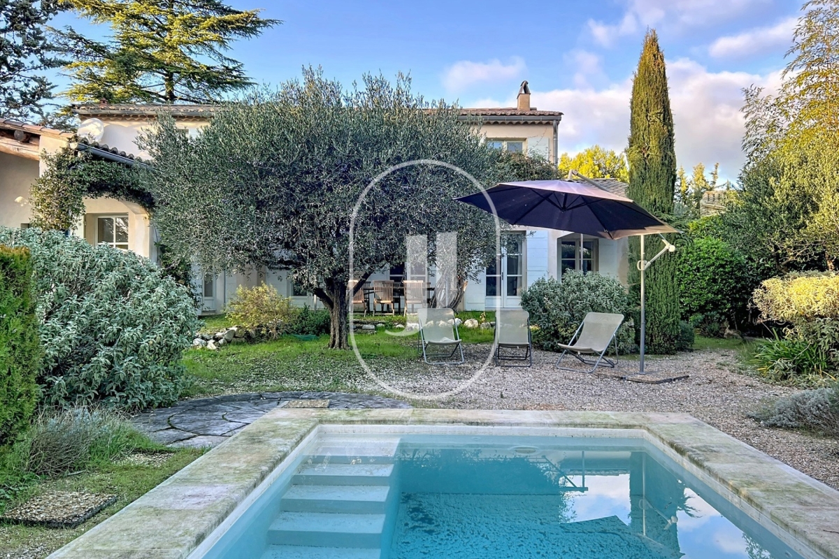 Maison de luxe à vendre à Uzès, 825 000 €, Photo 1