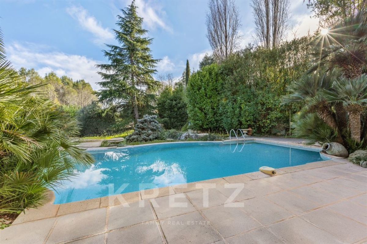 Luxury House for sale in Mougins, 1 900 000 €, Photo 2
