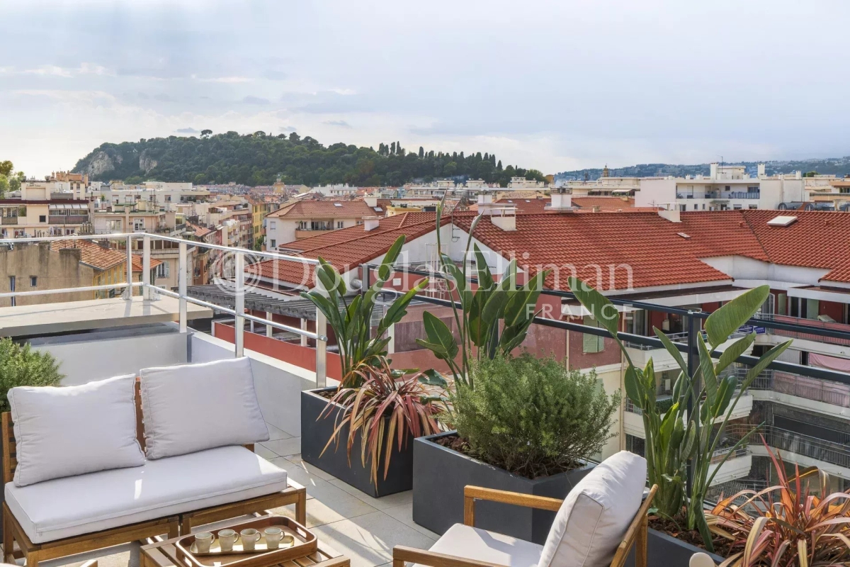 Luxury Apartment for sale in Nice, 935 000 €, Photo 1
