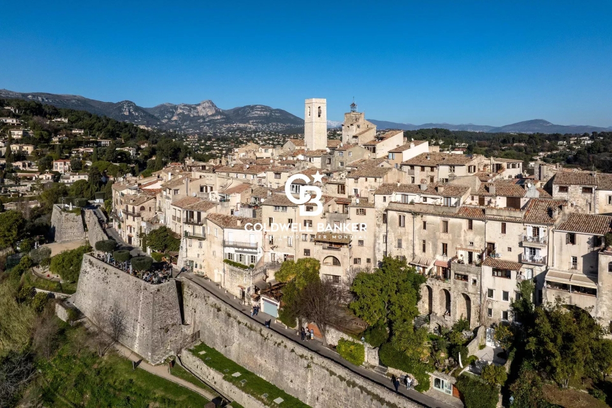 Maison de luxe à vendre à Saint-Paul-de-Vence, 1 390 000 €, Photo 1