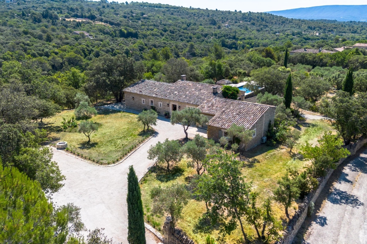 Maison de luxe à vendre à Gordes, 2 890 000 €, Photo 1