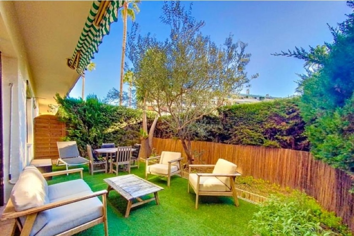 Appartement de luxe à vendre à Nice, 285 000 €, Photo 1