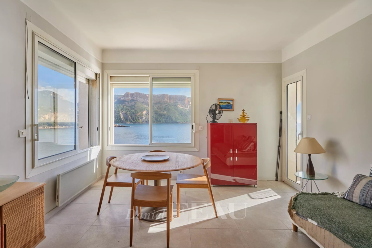 Luxury Apartment for sale in Cassis, 1 090 000 €, Photo 2