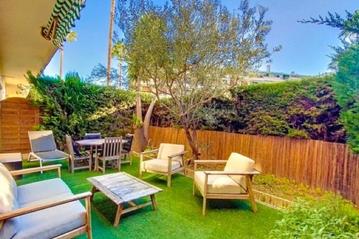 Appartement de luxe à vendre à Nice, 285 000 €, Photo 2