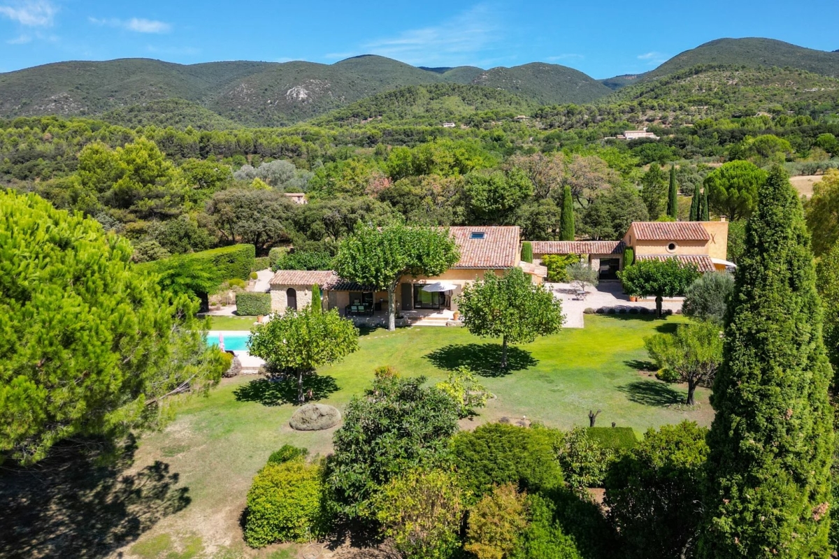 Maison de luxe à vendre à Vaugines, 1 695 000 €, Photo 3