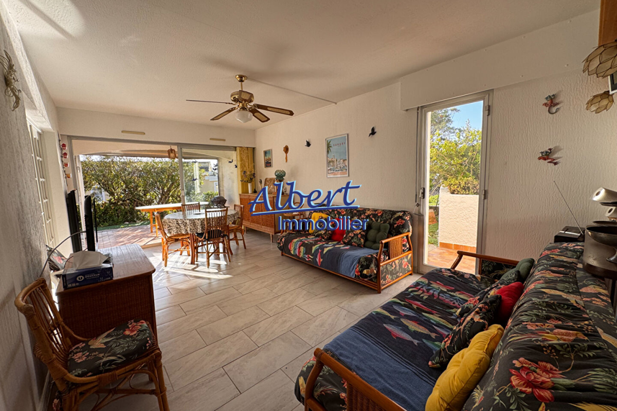 Appartement de luxe à vendre à Sanary-sur-Mer, 698 000 €, Photo 3