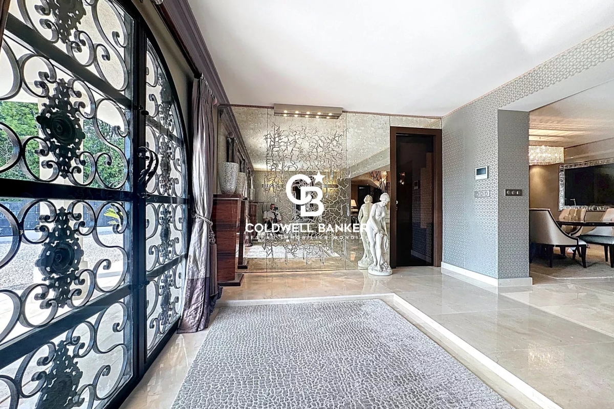 Maison de luxe à vendre à Roquefort-les-Pins, 6 300 000 €, Photo 7