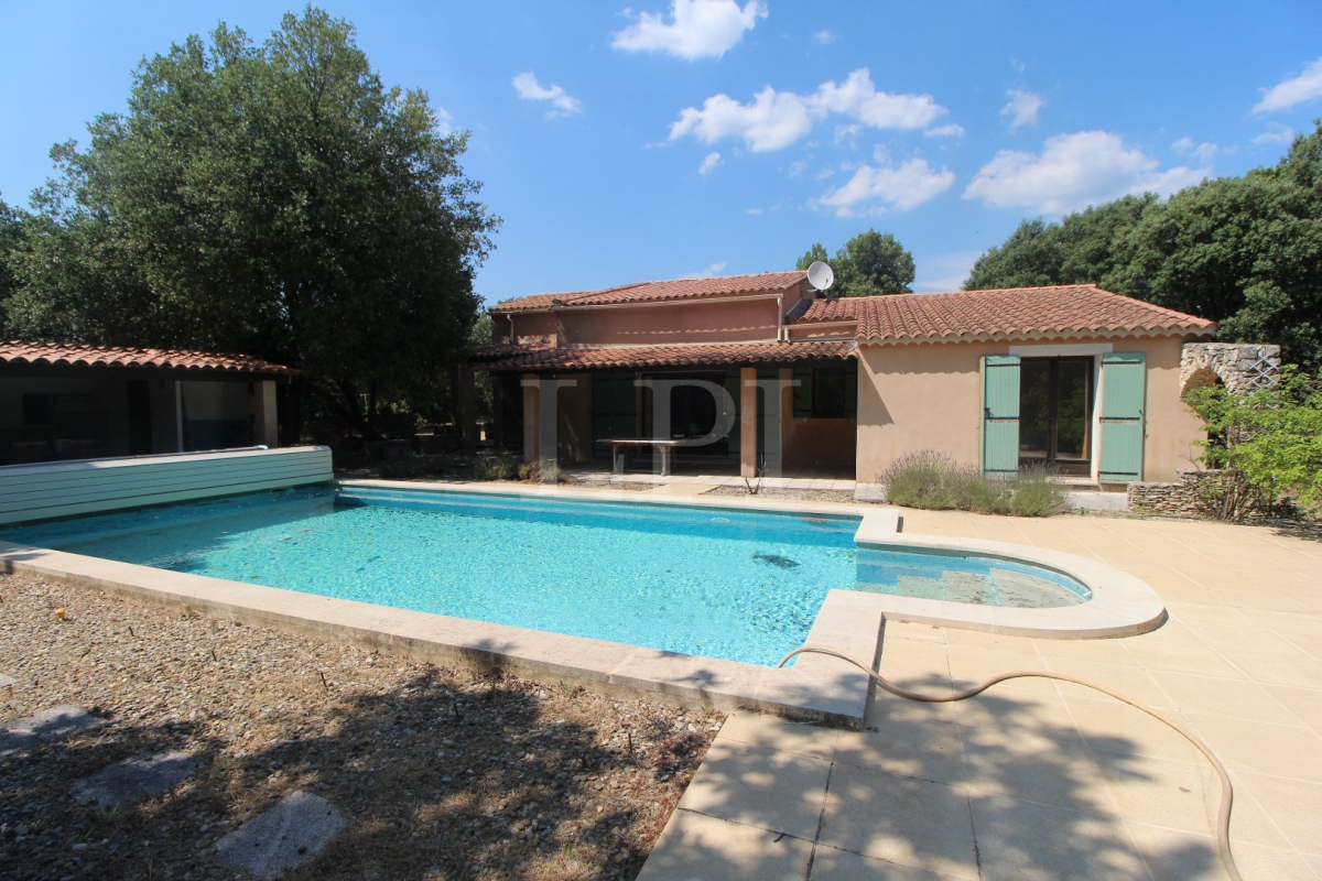 Maison de luxe à vendre à Saint Saturnin les Apt, 489 000 €, Photo 1