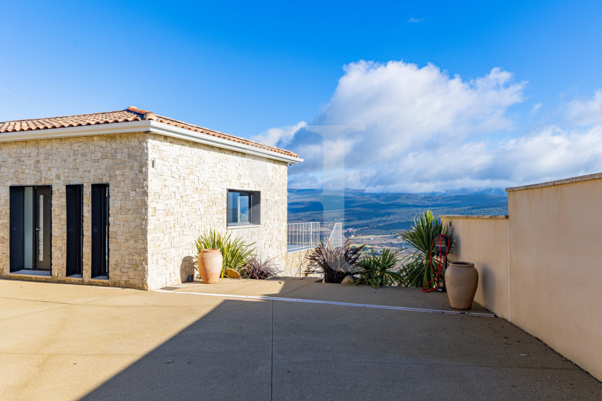 Maison de luxe à vendre à Blauvac, 799 000 €, Photo 3