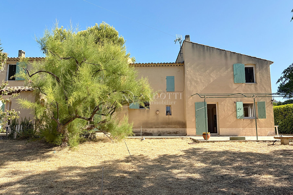 Maison de luxe à vendre à Lauris, 735 000 €, Photo 2