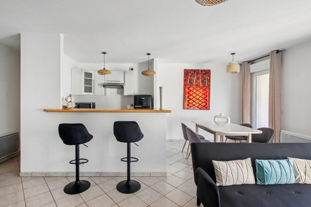 Luxury Apartment for sale in Saint-Raphaël, 290 000 €, Photo 4