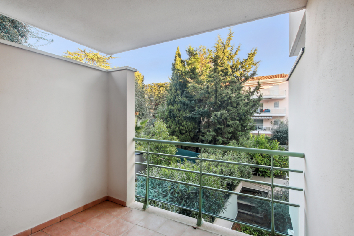 Luxury Apartment for sale in Saint-Raphaël, 290 000 €, Photo 7