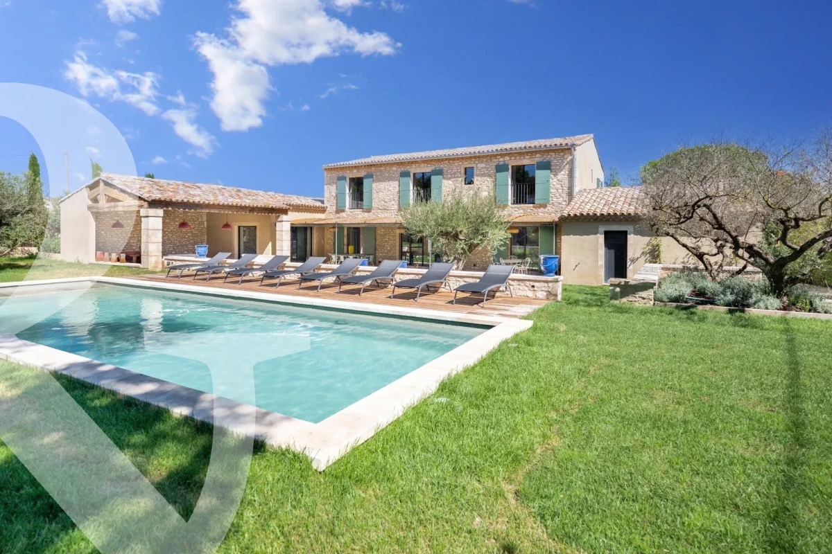 Maison de luxe à vendre à Saint-Rémy-de-Provence, 2 850 000 €, Photo 1