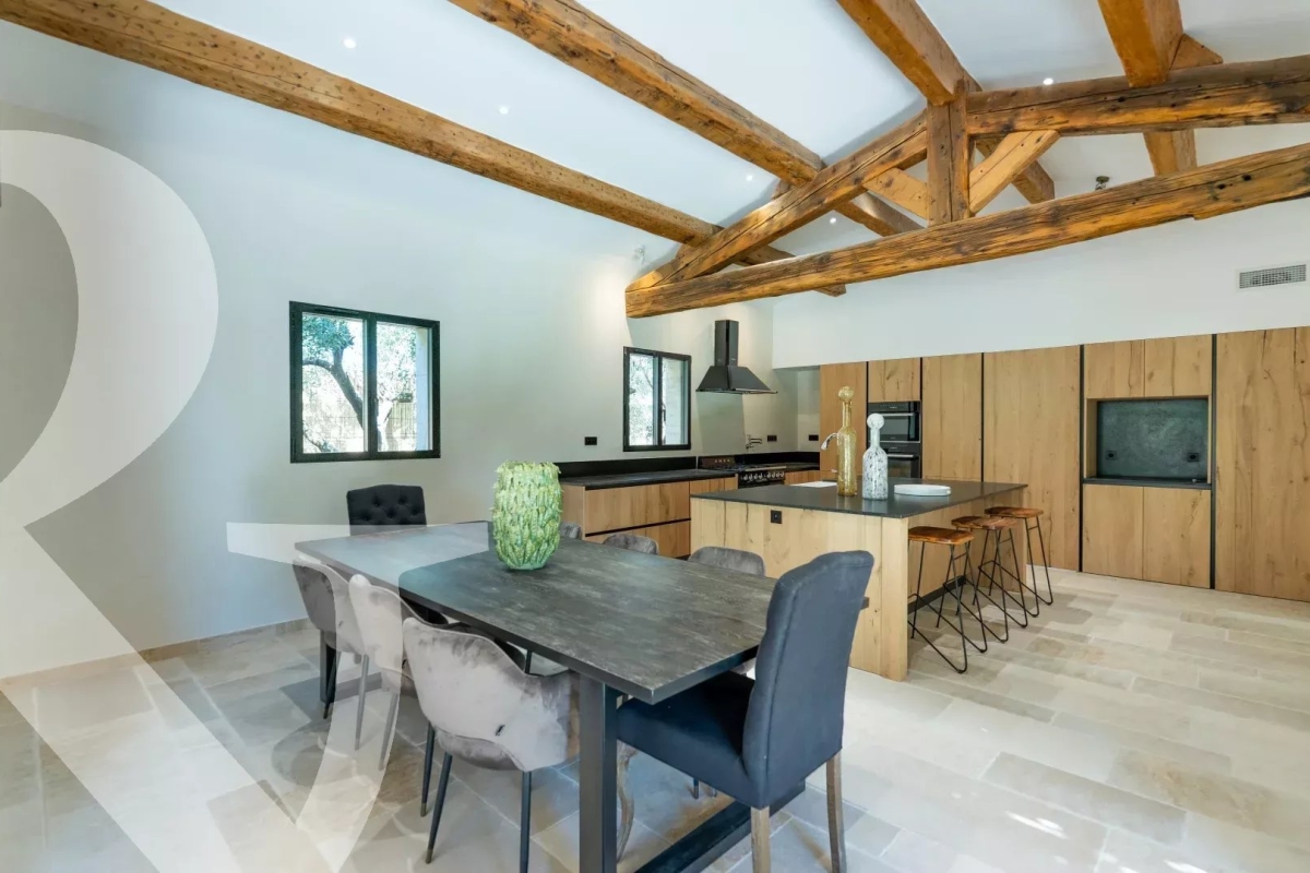 Maison de luxe à vendre à Saint-Rémy-de-Provence, 2 850 000 €, Photo 5