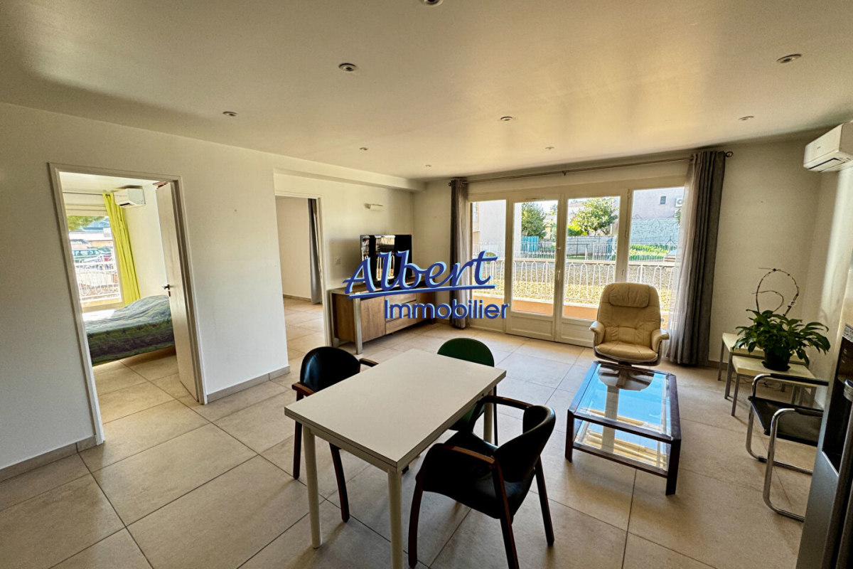 Appartement de luxe à vendre à Sanary-sur-Mer, 498 000 €, Photo 1