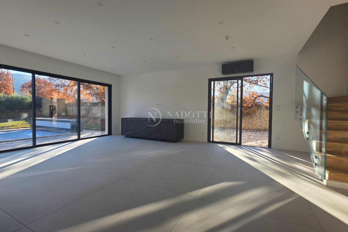 Maison de luxe à vendre à Oppède, 750 000 €, Photo 2