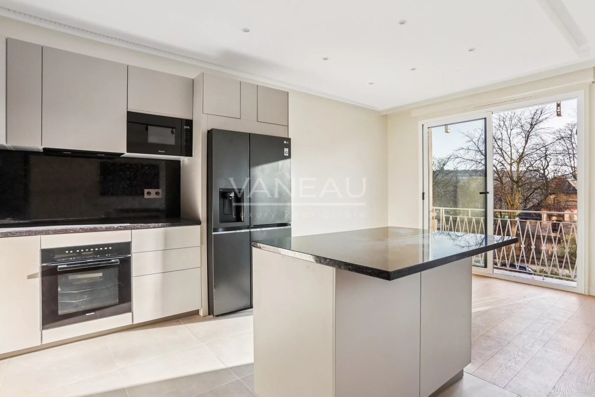 Luxury Apartment for sale in Neuilly-sur-Seine, 1 400 000 €, Photo 6