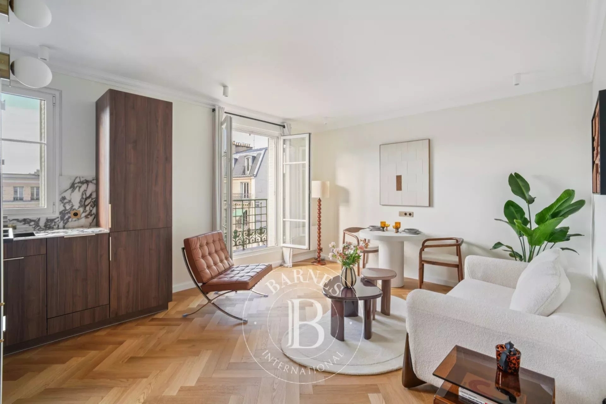 Appartement de luxe à vendre à Paris 7Ème, 800 000 €, Photo 1