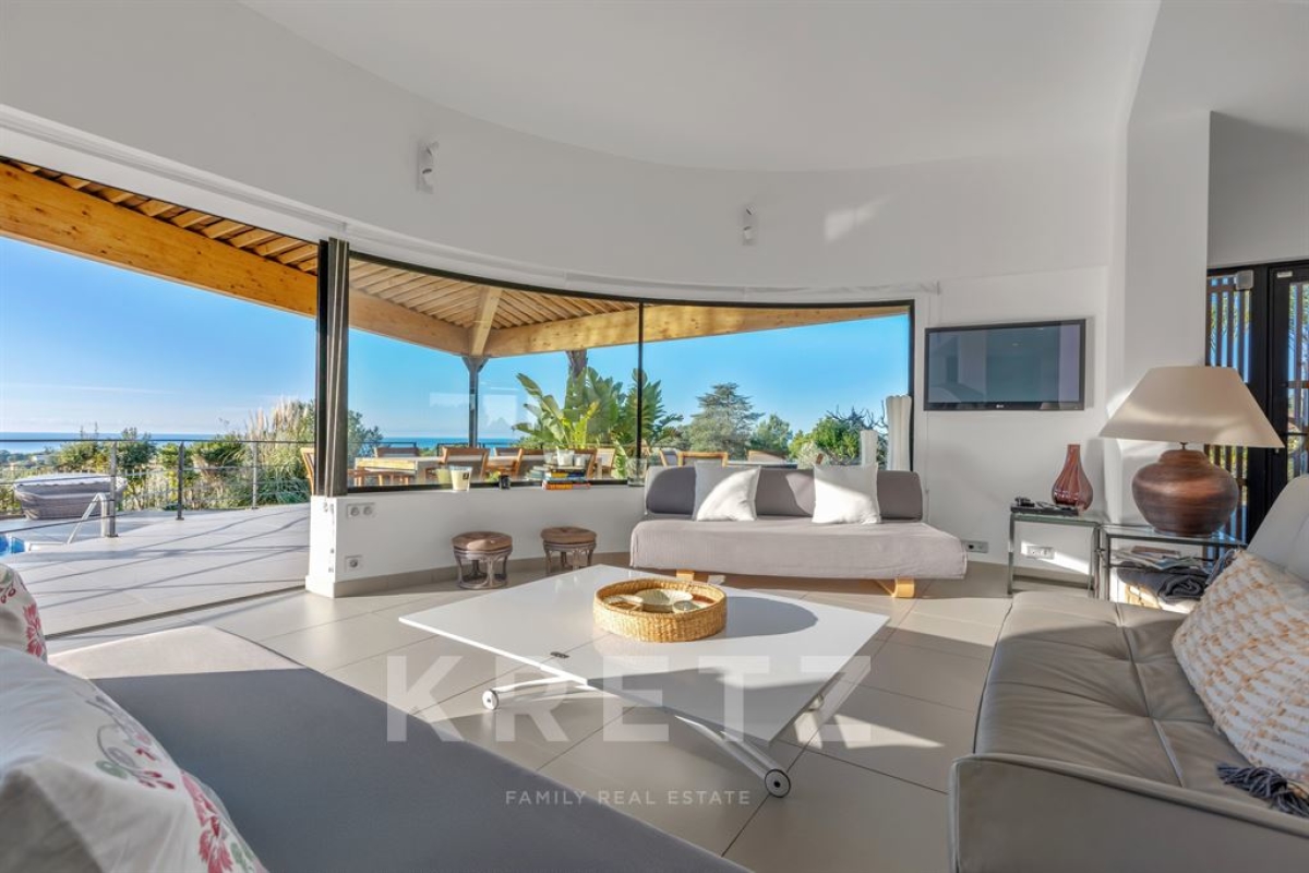 Maison de luxe à vendre à Saint-Cyr-sur-Mer, 3 900 000 €, Photo 1