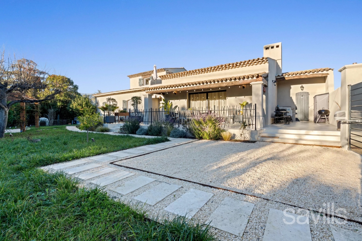 Luxury House for sale in Valbonne, 1 990 000 €, Photo 3