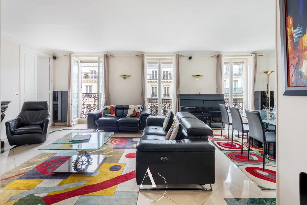 Luxury Apartment for sale in Paris 9Ème, 1 380 000 €, Photo 3