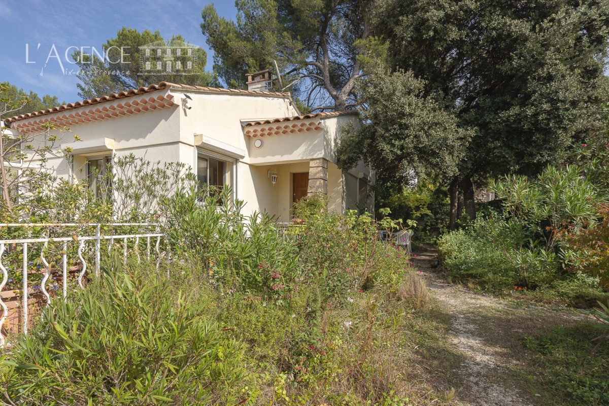 Luxury House for sale in Aix-en-Provence, 795 000 €, Photo 2