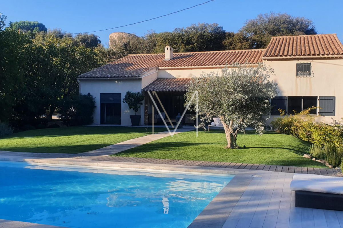 Maison de luxe à vendre à Plan-de-La-Tour, 1 597 000 €, Photo 1